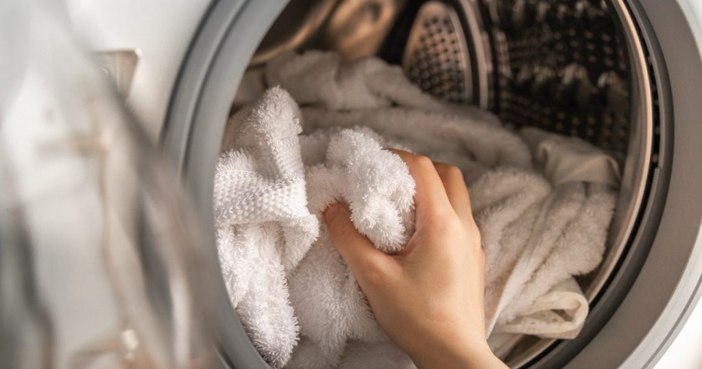 Zaboravite na ispiranje tkanine ili ocat. Zamijenite ih i odjeća će biti meka kao oblak
