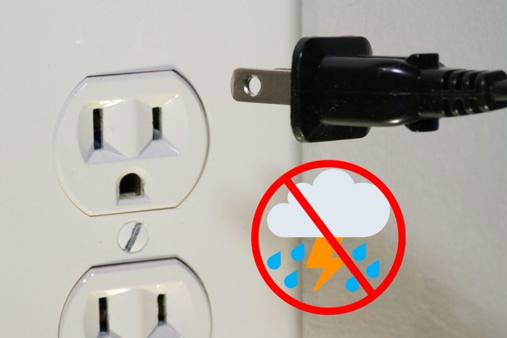 Mnogi misle da je odvojeni elektronički uređaji iz mreže u slučaju oluje dobra ideja, ali znanost tvrdi suprotno.