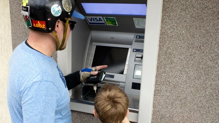 U 2026. upotreba kreditnih kartica promijenit će se zauvijek: Ako odaberete iznos koji prelazi ovo ograničenje, vaša će banka obavijestiti Ministarstvo financija.