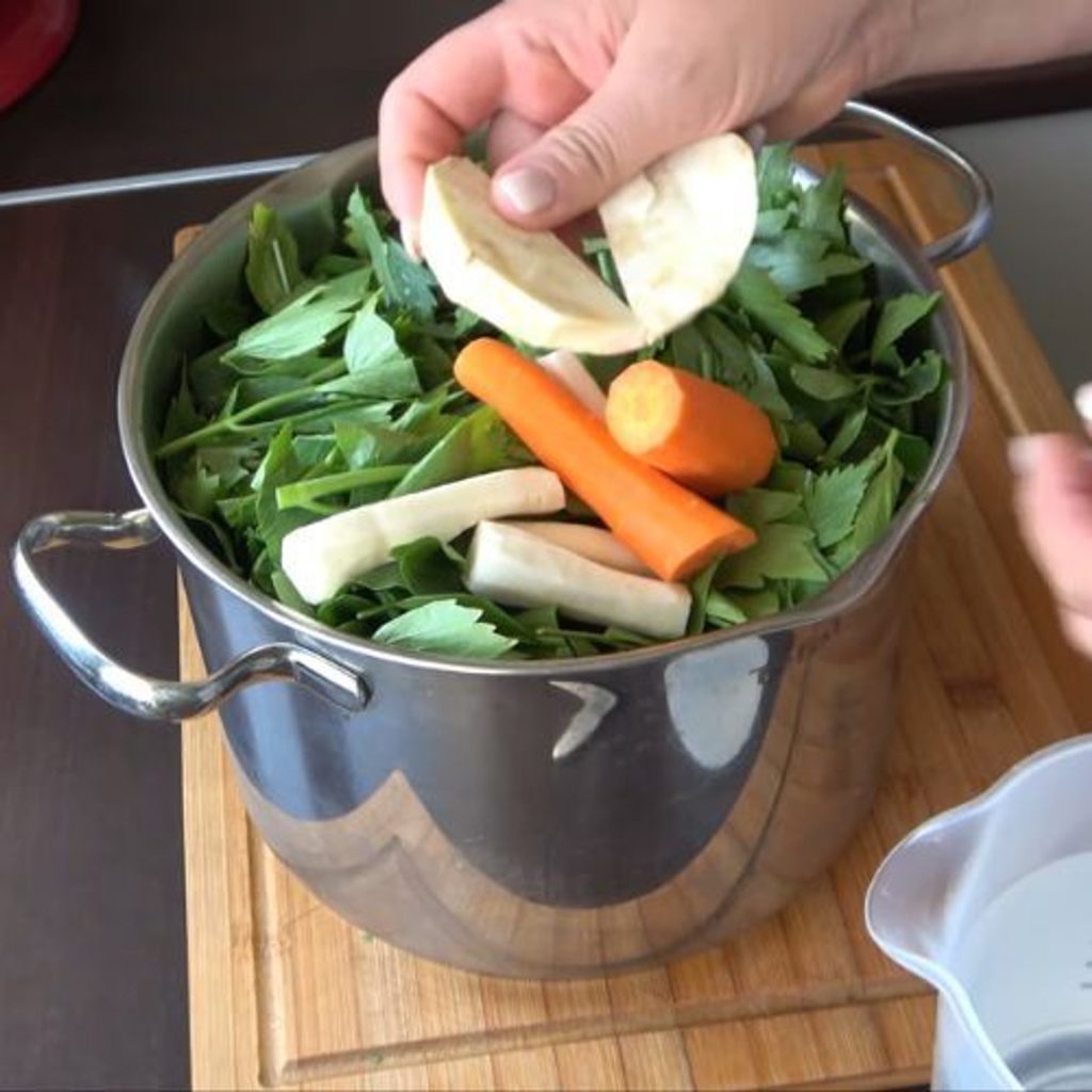 Nećete pronaći bolje začine mesa i juhu. Recept je jednostavan.