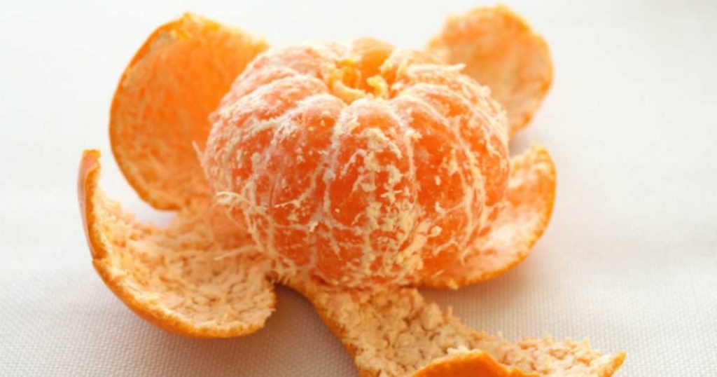 Stručnjak za sigurnost hrane upozorava na pogrešku koju ljudi čine kada konzumiraju mandarine: 