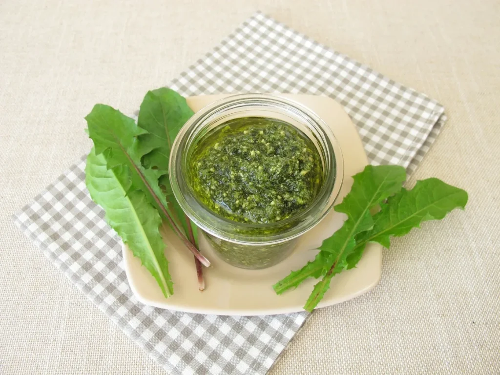 Ljekovita pesto s hrskavim sastojkom. Djeluje kao zaštitni kišobran za jetru i pomaže u probavi.