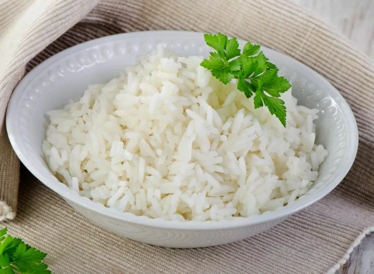 Stoga se preporučuje kuhati rižu s malom količinom octa (gotovo nitko ne zna za to).