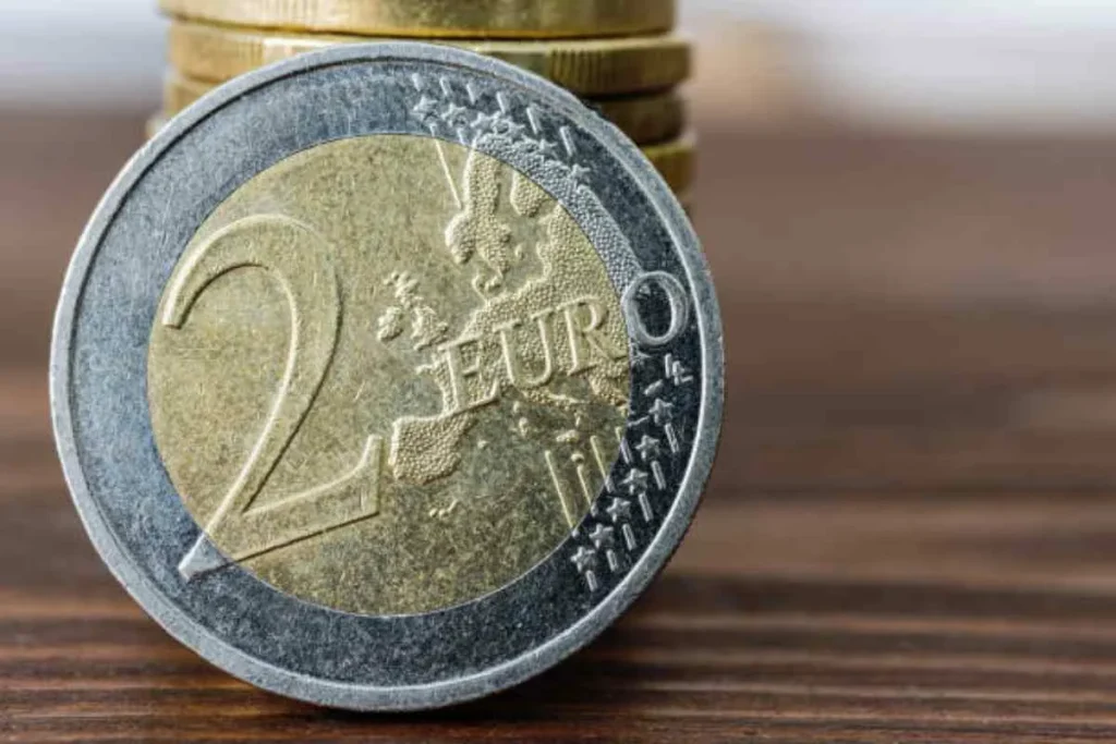Ovaj novčić od 2EUR -a platit će vaš odmor u hotelu: provjerite džepove i novčanik ako ga imate.
