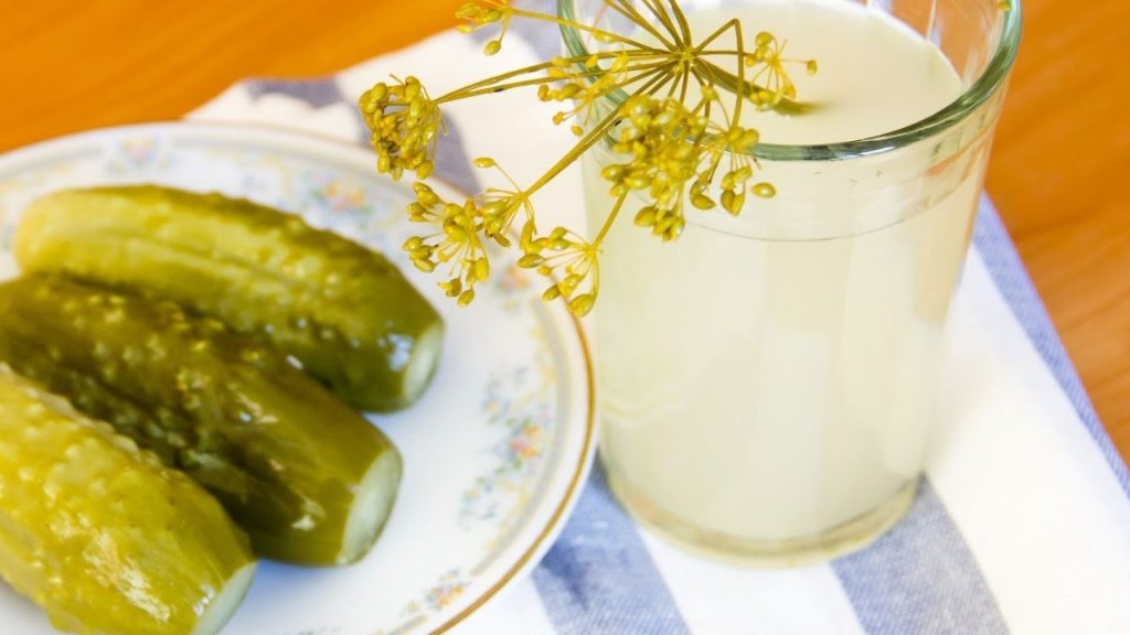 Ulijte ga u čajnik umjesto u ocat. Limescale nestaje u jednom komadu