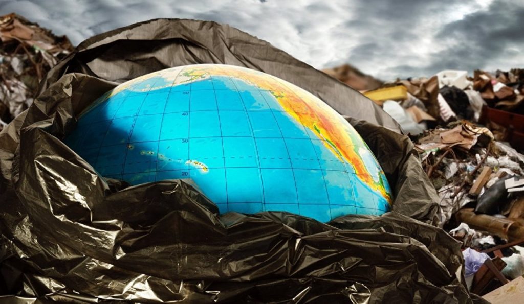 Nova studija pokazuje da zakoni koji zabranjuju upotrebu plastičnih vrećica smanjuju njihovu pojavu na obali za 47 %.