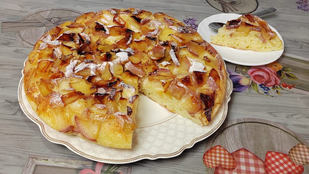 Jabučni kolač bez pećnice: izvrstan kućni recept koji se priprema u tavi