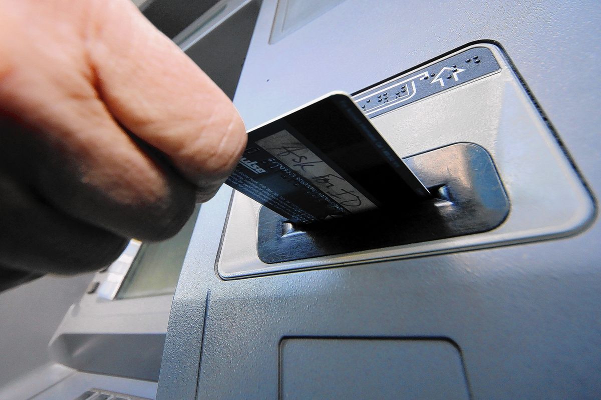 Gesta s karticom u povlačenju novca s bankomata koji vam može pokvariti odmor: Sve banke upozoravaju