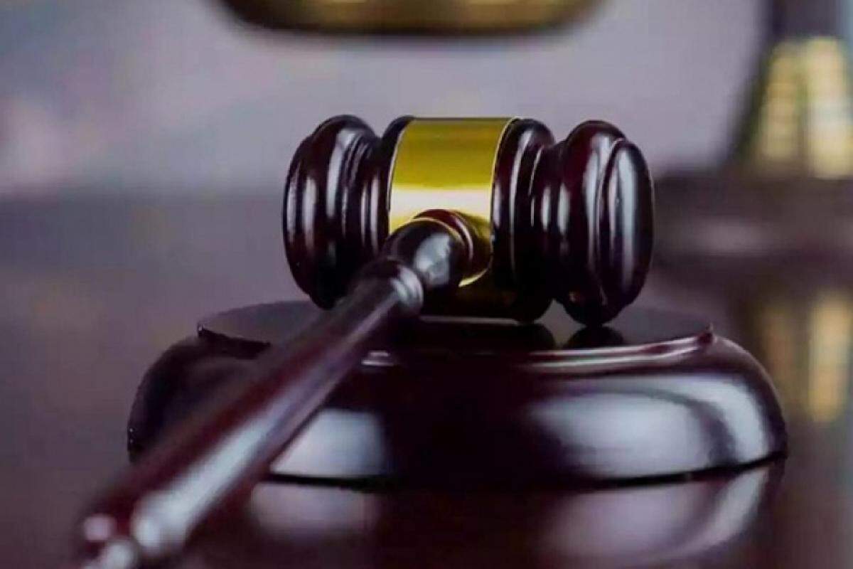 "Apsurdna" se svađa između dva umirovljenika zbog nekoliko centimetara zemlje između njihovih kuća: "Nema potrebe za raspravom"