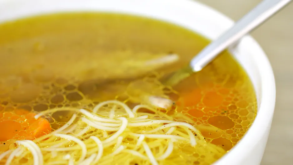 Najbolji kuhari u juhu dodaju žličicu ove tekućine. Jača okus bolje od Maggi.