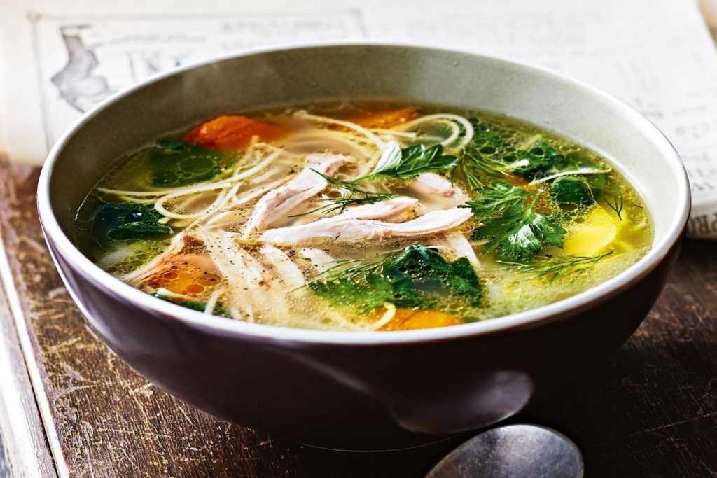 Najbolji kuhari u juhu dodaju žličicu ove tekućine. Jača okus bolje od Maggi.
