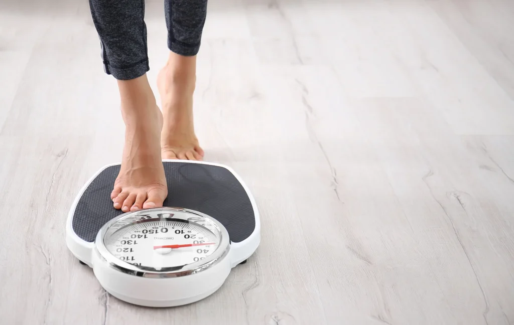 Ulijte malo u vodu i popijte na prazan želudac. To će pomoći smanjiti razinu kolesterola i ubrzati gubitak kilograma.