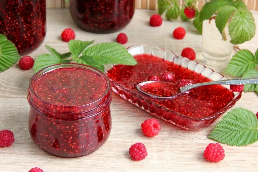 Recept za najbolju marmeladu od maline na svijetu uživa u ogromnom uspjehu domaćica. Njegov je okus nepogrešiv.