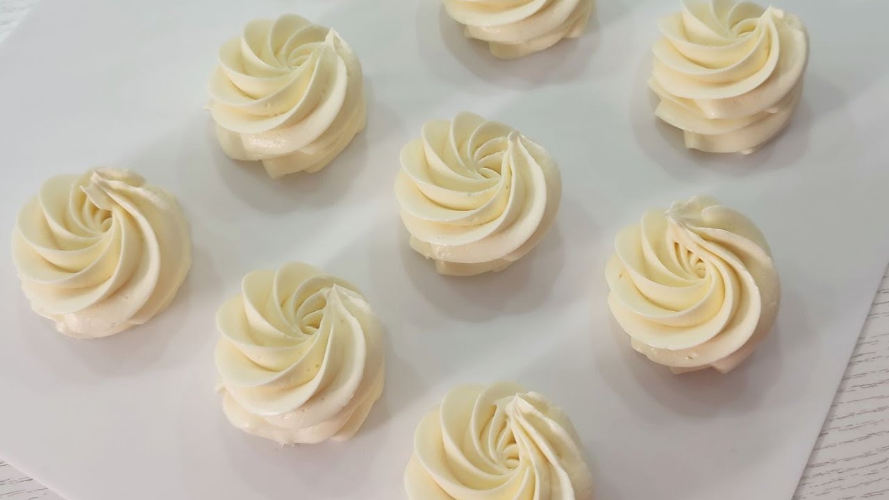 Ovo je najstabilnija krema za torte koju poznajem. Ideju sam posudio iz kultnog kolača iz starih vremena.