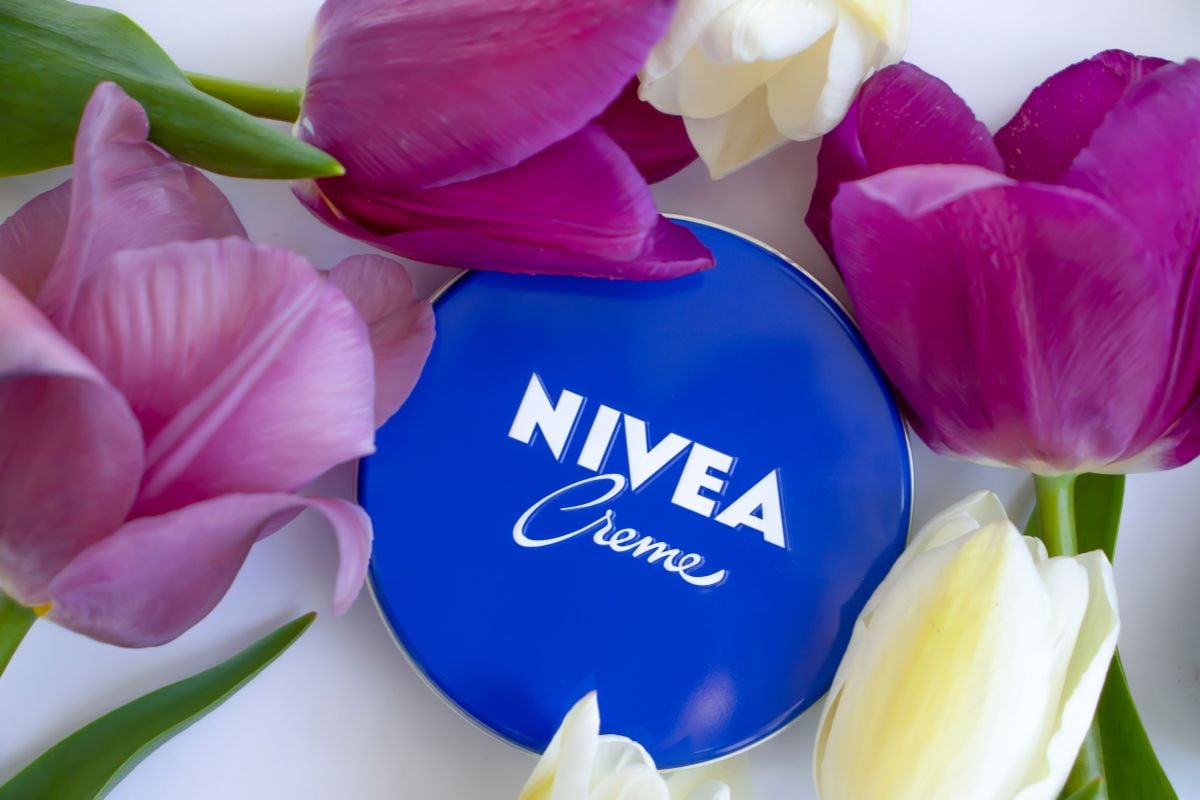 Nivea i žlica: jednostavan trik koji je osvojio Španjolsku za uklanjanje bora i pigmentnih mjesta
