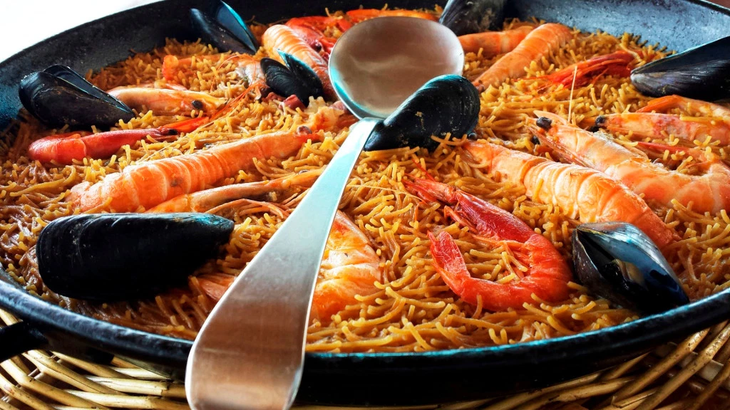 Španjolski kuhar José Andrés o Fideua: “Ove tjestenine ne moraju nužno biti al dente i njihova je priprema lakša od Paella.”