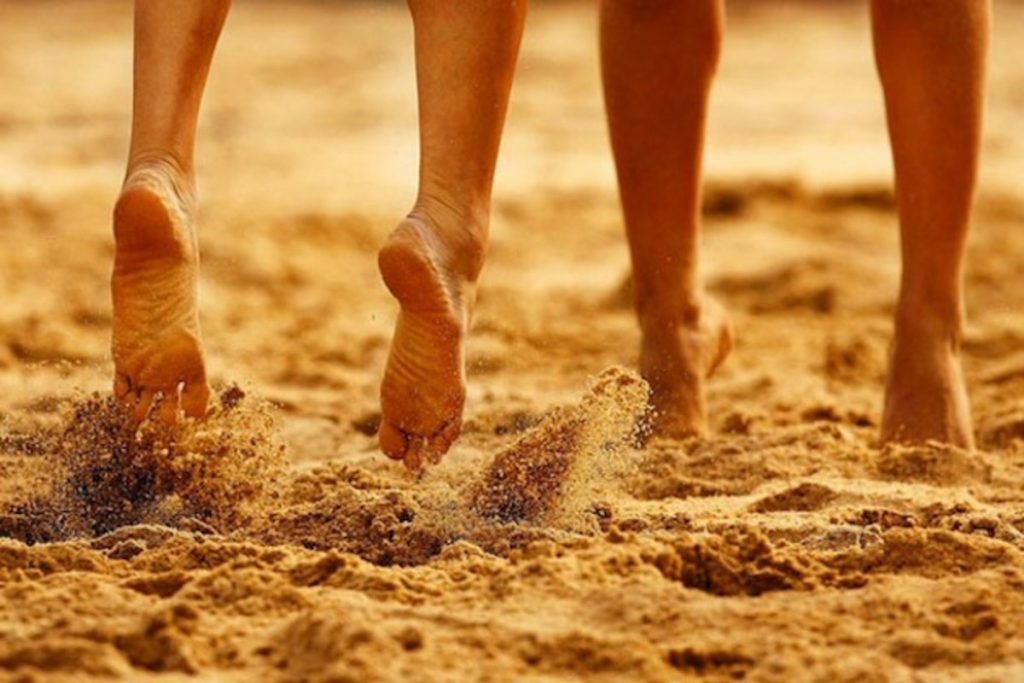 Rizici i prednosti Prechádzok na plaži Podlo Dvoch Podiatrov: 