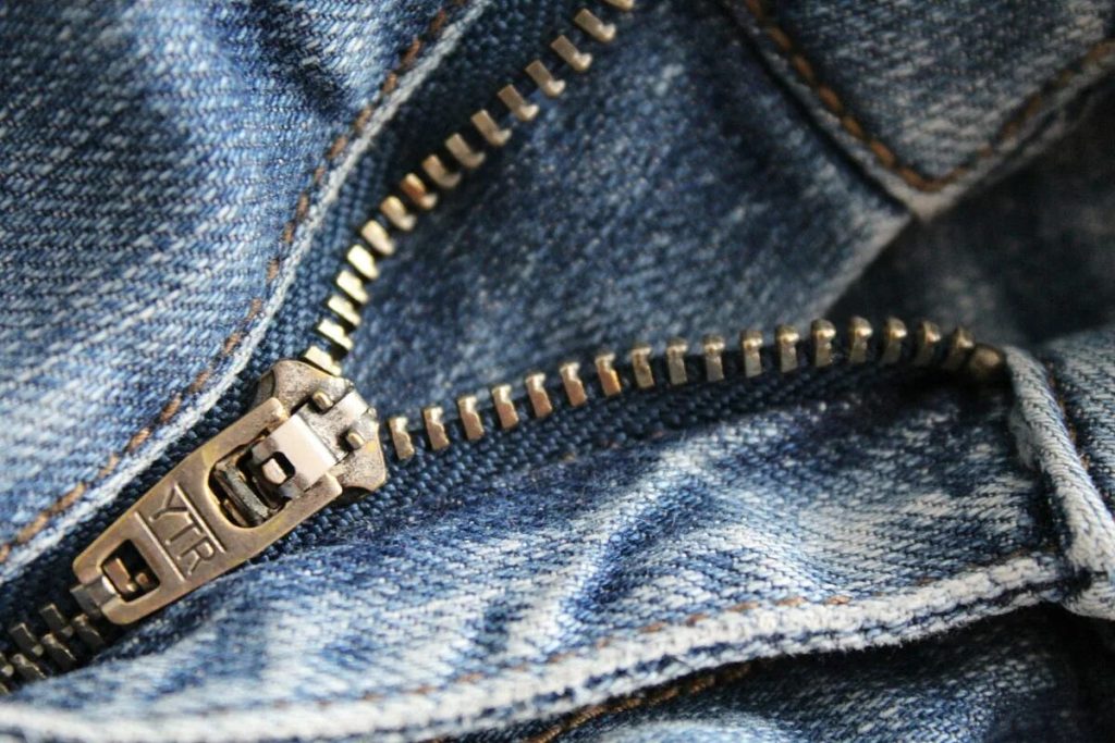 Jesu li patentni zatvarači lansirali vaše noge? Korištenje domaćeg bolesnog trika i uklonite problem