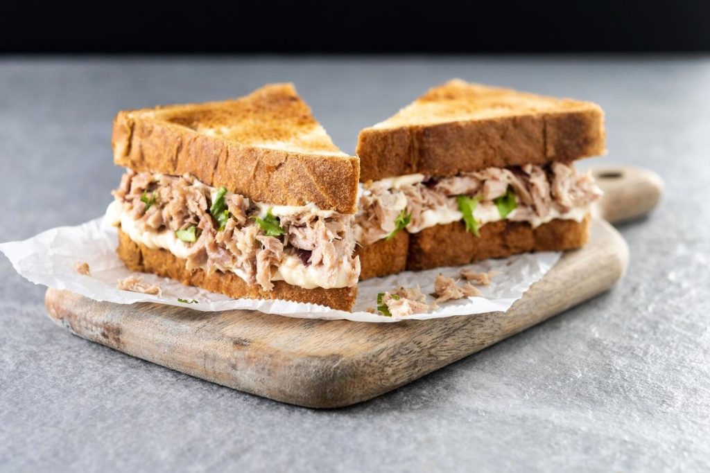 Recept DNK: začinjeni sendvič s tuniakom na izvrsnoj večeri